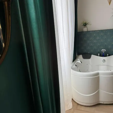 Visconti And Bed & Breakfast 4*